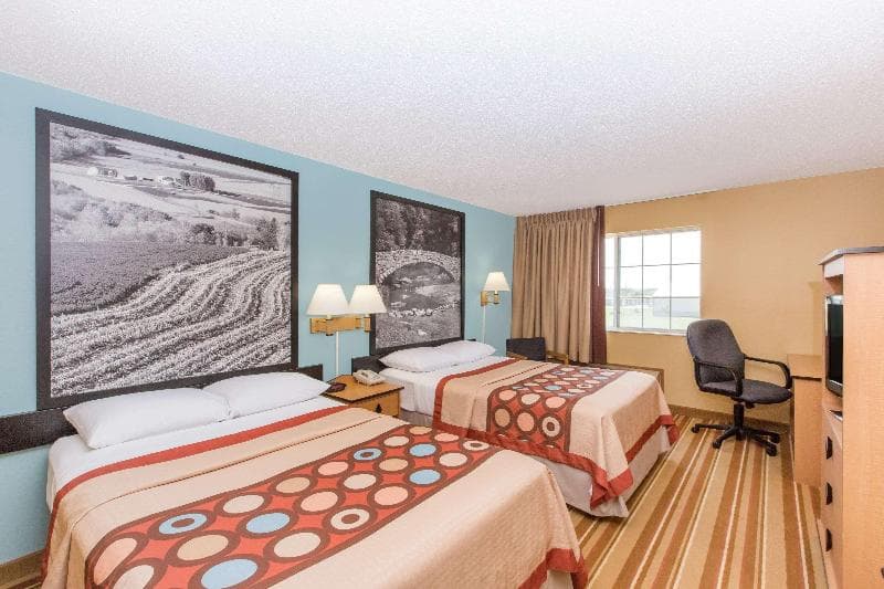 Super 8 By Wyndham Clarinda photo 1