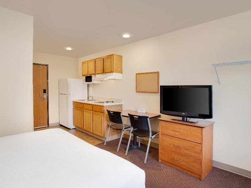 Extended Stay America Select Suites Orlando Sanford - Airport photo 1