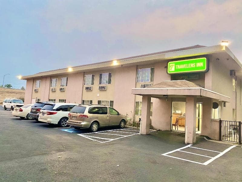 Travelers Inn Medford 5