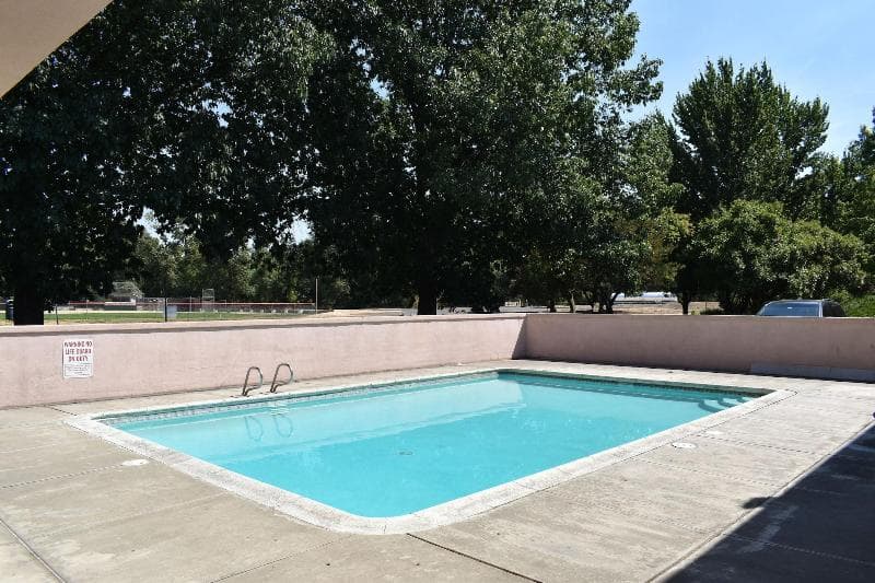Travelers Inn Medford photo 1
