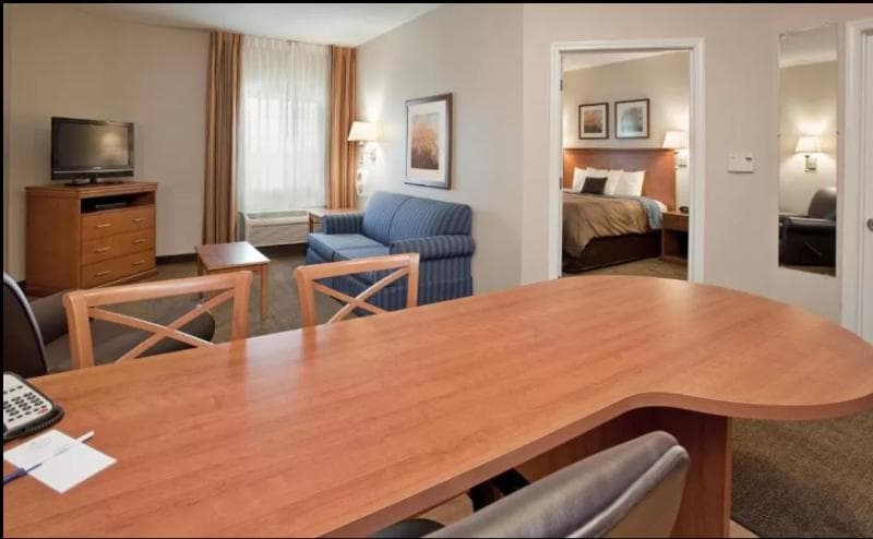 Candlewood Suites Kansas City Northeast 5