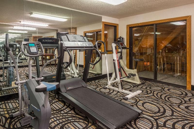 Baymont By Wyndham Metropolis photo 1