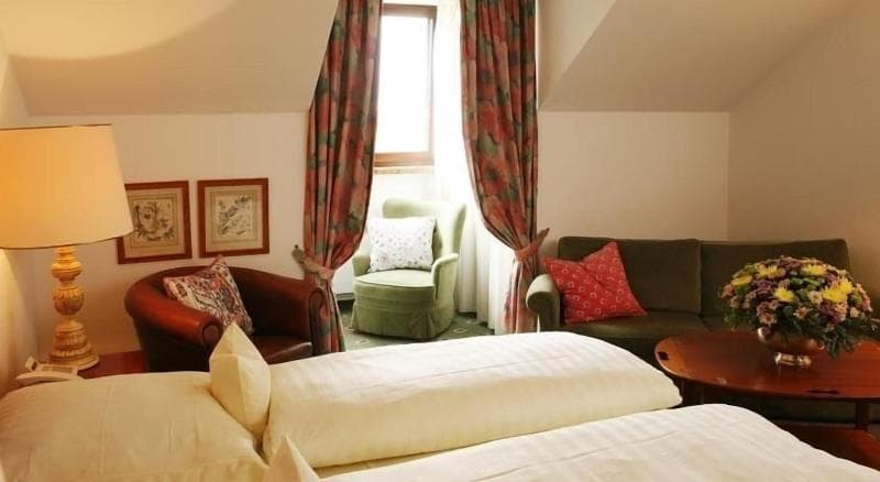 Admiral Hotel photo 1