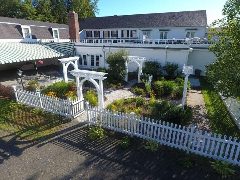 The Litchfield Inn, Bw Premier Collection 3