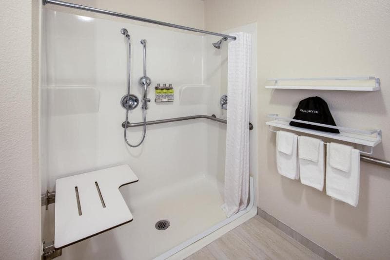 Candlewood Suites Manassas 5
