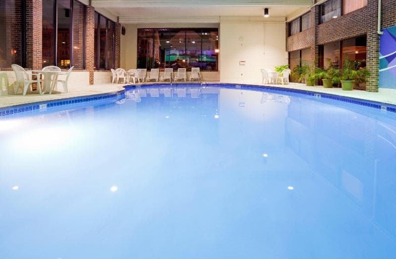 The Harborview, Ascend Hotel Collection 5