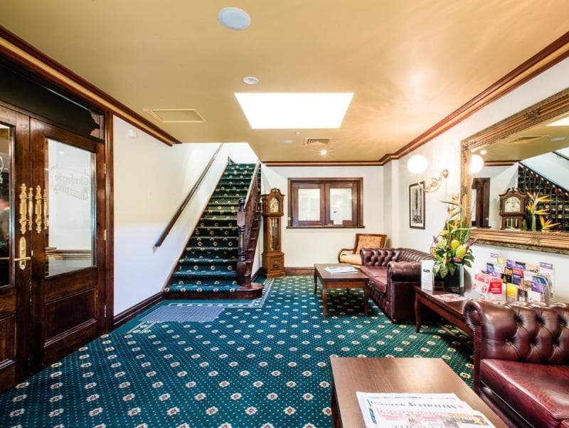 Glenferrie 5