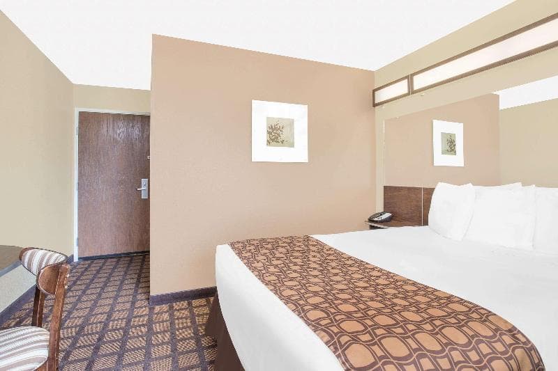 Microtel Inn & Suites By Wyndham Mansfield 2