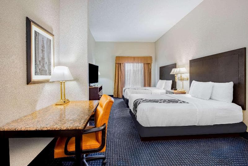 Wingate By Wyndham Mt. Laurel/Philadelphia Area photo 1