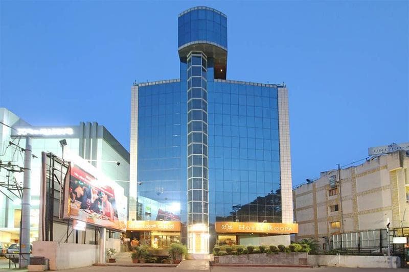 Hotel Roopa 5