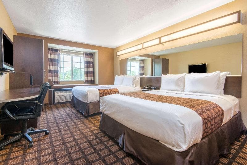 Microtel Inn & Suites by Wyndham Montgomery 2