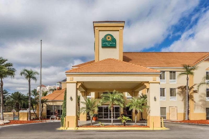 La Quinta Inn & Suites by Wyndham Orlando Universal area photo 1