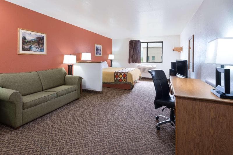 Super 8 By Wyndham Morgantown photo 1