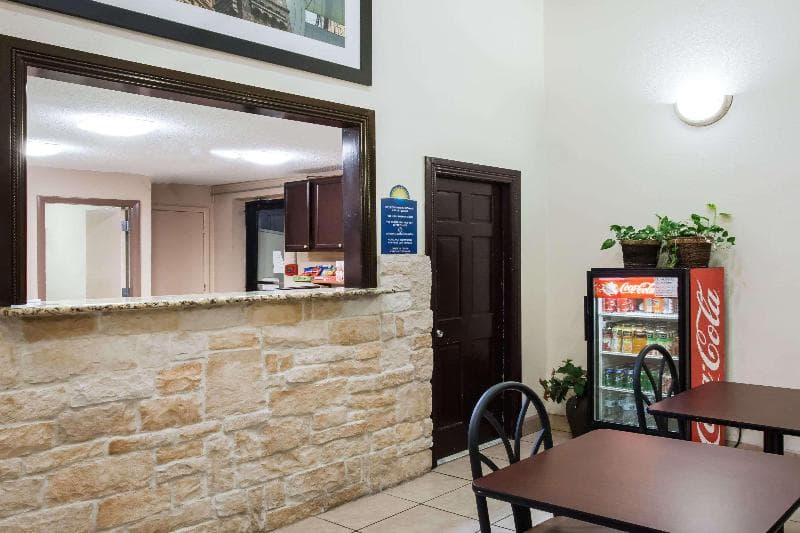 Days Inn By Wyndham Aberdeen 4