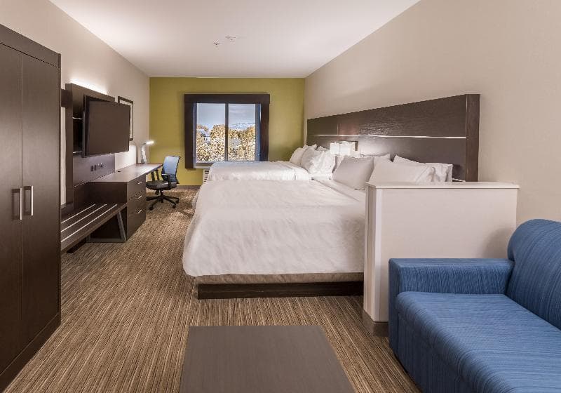 Holiday Inn Express & Suites Minden 5
