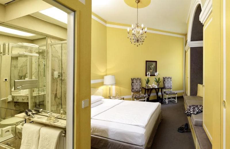 Hotel Opera 4