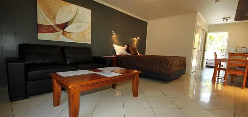 Pacific Palms Motor Inn photo 1