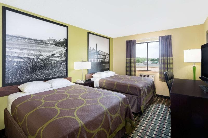 Super 8 By Wyndham Marietta 3