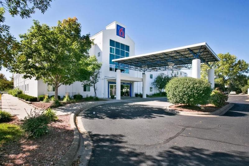 Motel 6 Minneapolis-Brooklyn Center photo 1