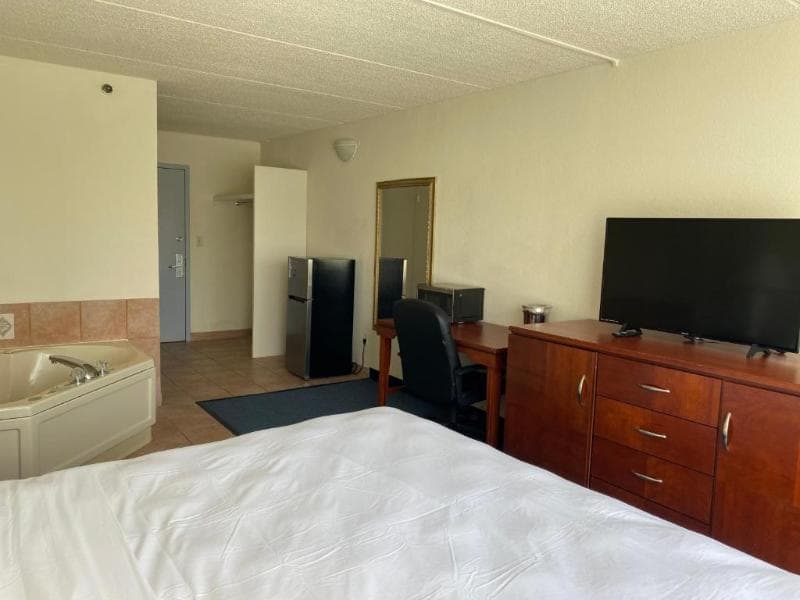 Miami Garden Inn Suites (Adults Only) 5