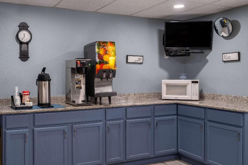 Super 8 By Wyndham Merrillville 2