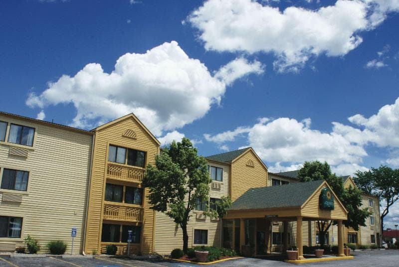 La Quinta Inn By Wyndham Kansas City North 4