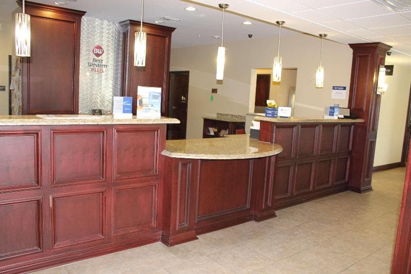 Best Western Plus Chalmette Hotel 5