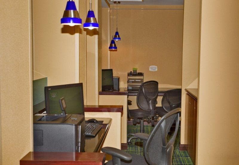 Fairfield Inn & Suites Morgantown 3