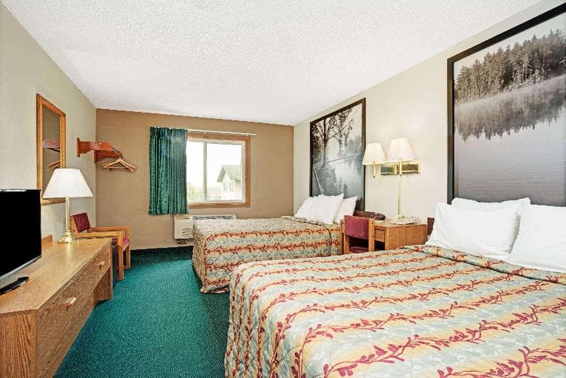 Super 8 By Wyndham Rogers Minnesota 2