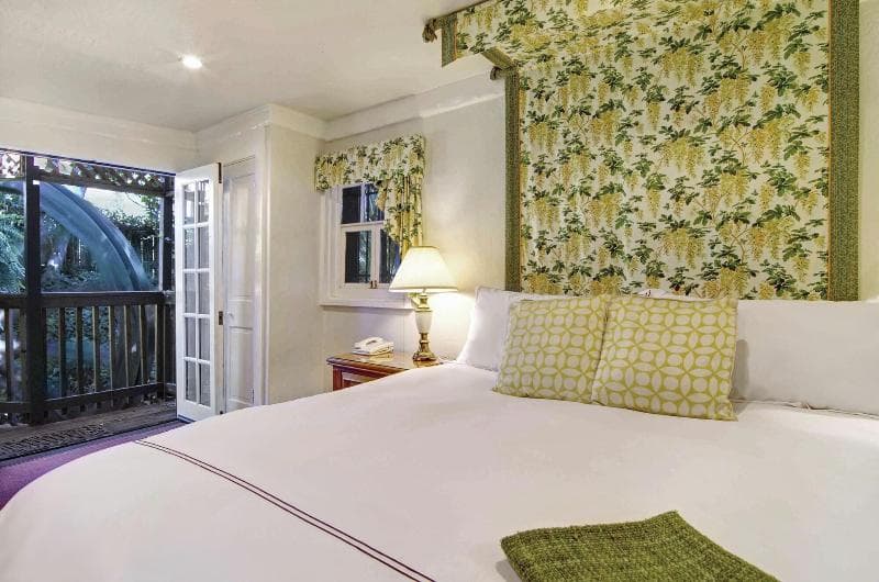 Babbling Brook Inn 4