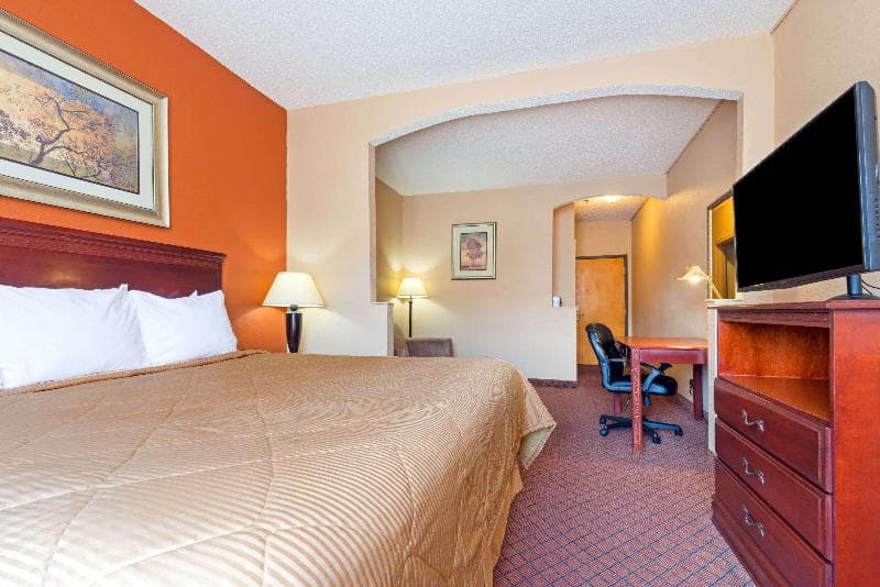 Days Inn By Wyndham Coliseum Montgomery 4