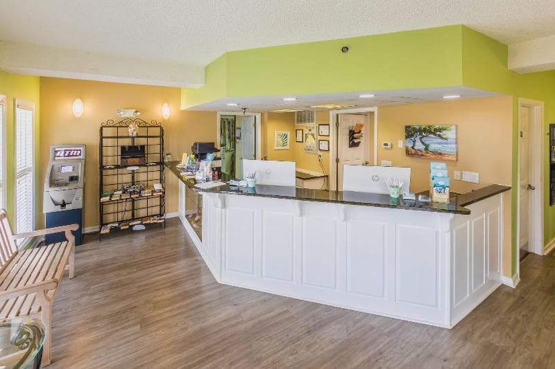 Islander Inn 5