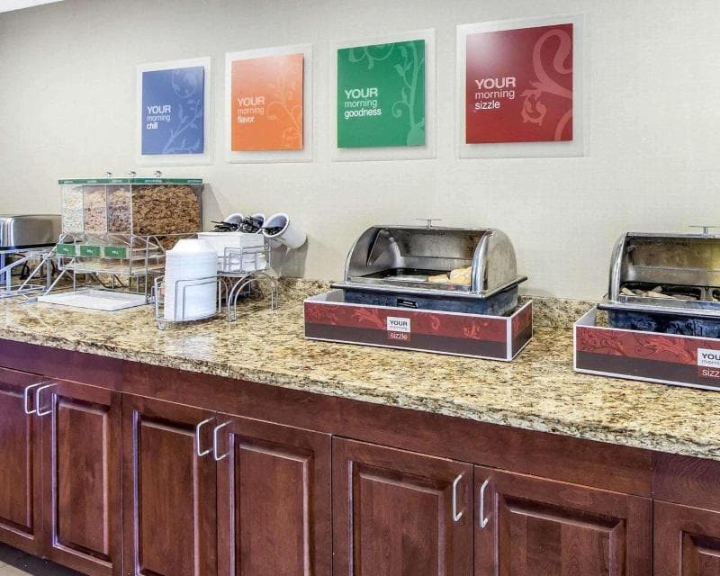 Comfort Suites Marietta 5