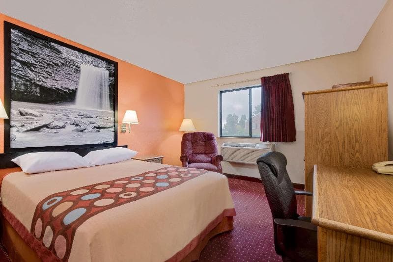 Super 8 By Wyndham Martinsburg 2
