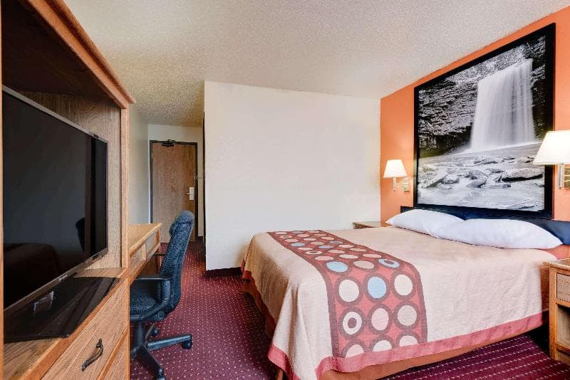 Super 8 By Wyndham Martinsburg 4