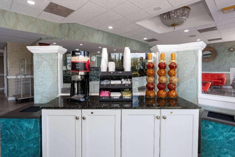 Ramada by Wyndham Altamonte Springs Near I-4 5