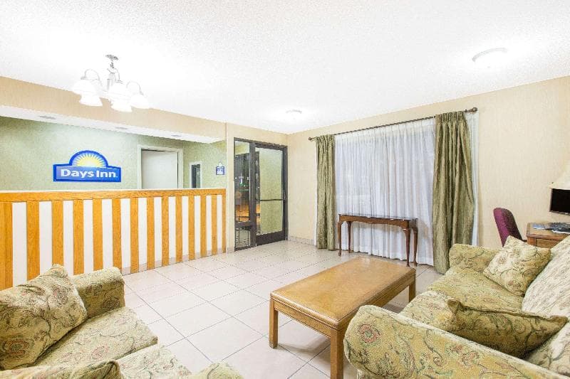 Days Inn By Wyndham Ripley 3