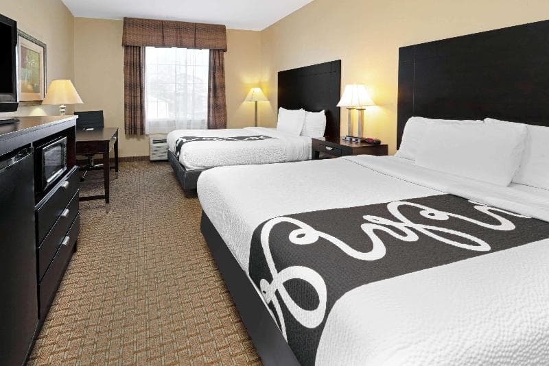 La Quinta Inn & Suites by Wyndham Morgan City 5