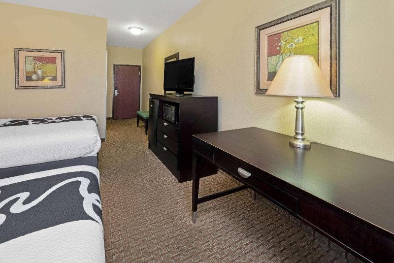 La Quinta Inn & Suites by Wyndham Morgan City 4