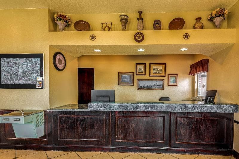 Surestay Hotel By Best Western New Braunfels 3