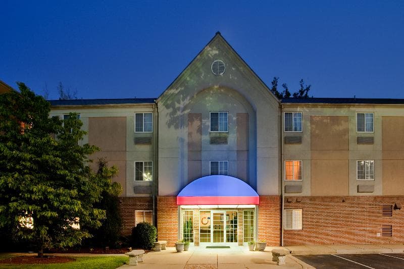 Sonesta Simply Suites Hampton photo 1