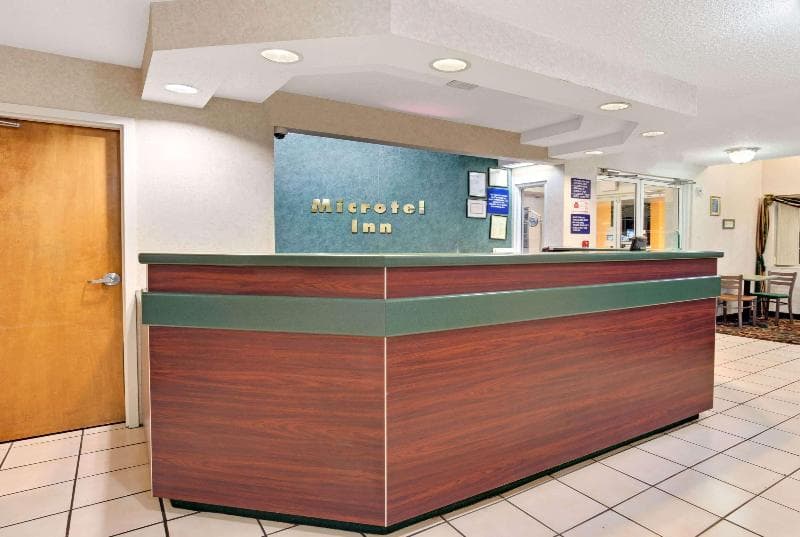 Microtel Inn & Suites By Wyndham Murfreesboro 5