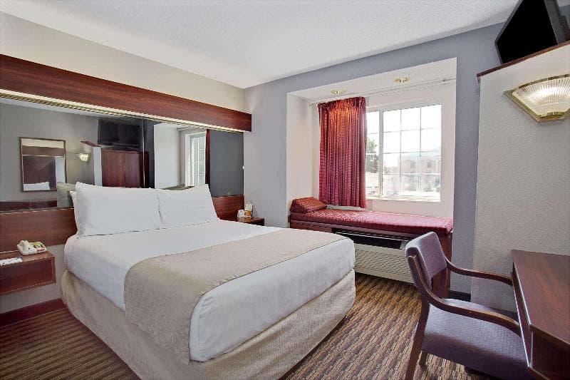 Microtel Inn & Suites By Wyndham Murfreesboro photo 1