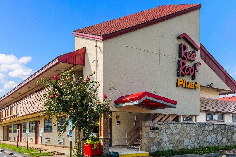 Red Roof Plus Nashville North - Goodlettsville 4