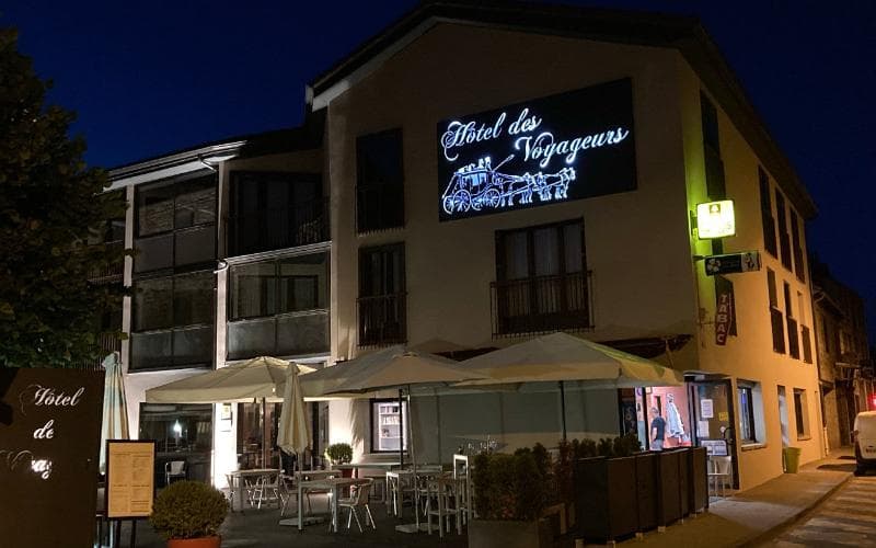 Hotel Des Voyageurs 4