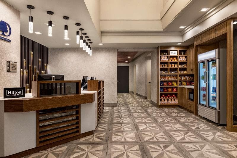DoubleTree by Hilton New York Midtown Fifth Avenue 4