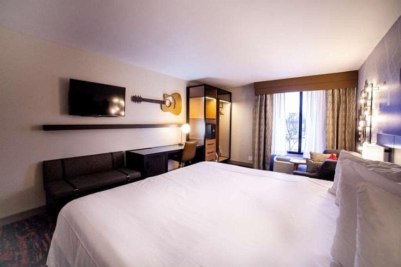 Holiday Inn Nashville-Vanderbilt (Dwtn) 4