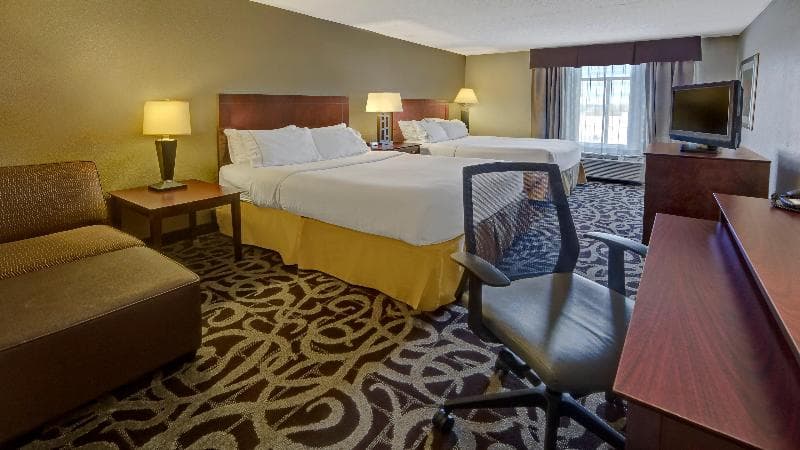 Holiday Inn Express Murfreesboro Central photo 1
