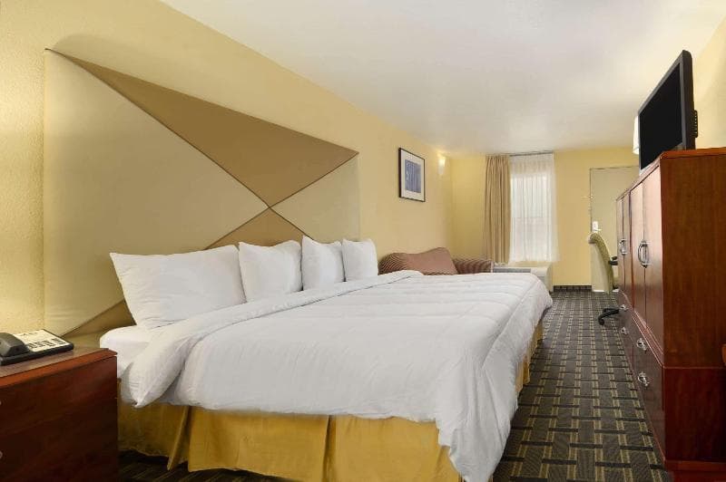 Days Inn By Wyndham Brunswick/St. Simons Area 5