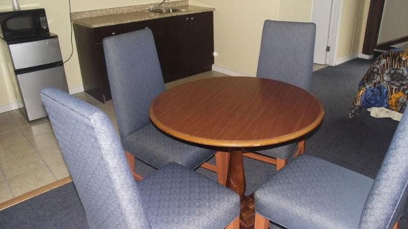 Empress Inn & Suites By The Falls 5